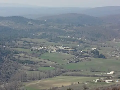 Vue de Revest-des-Brousses