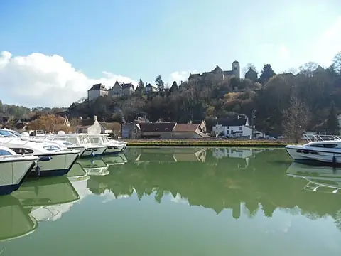 Vue de Châtel-Censoir