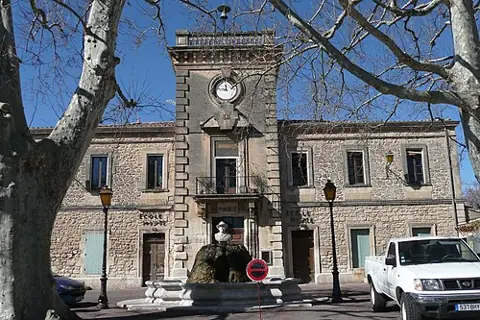 Vue de Paradou