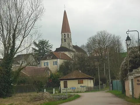Vue de Escolives-Sainte-Camille