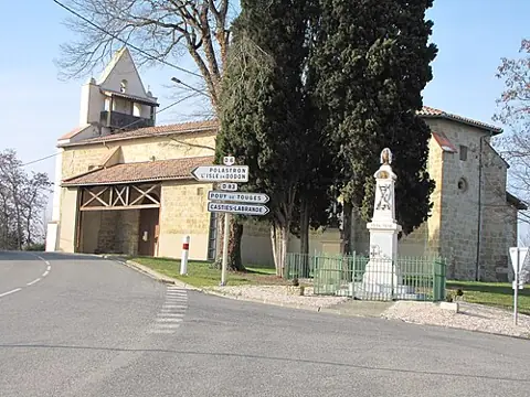 Vue de Castelnau-Picampeau
