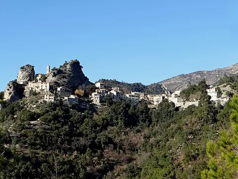 Vue de Pierrefeu
