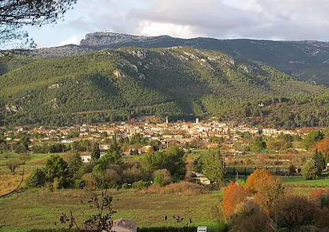 Vue de Cuges-les-Pins