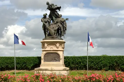 Vue de Formigny La Bataille