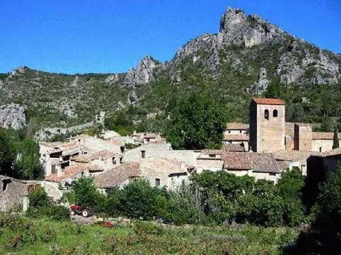 Vue de Saint-Guilhem-le-Désert
