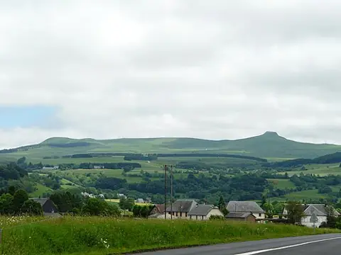 Vue de Saint-Julien-Puy-Lavèze