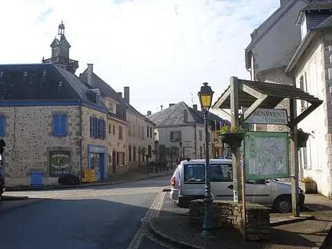 Vue de Bénévent-l'Abbaye