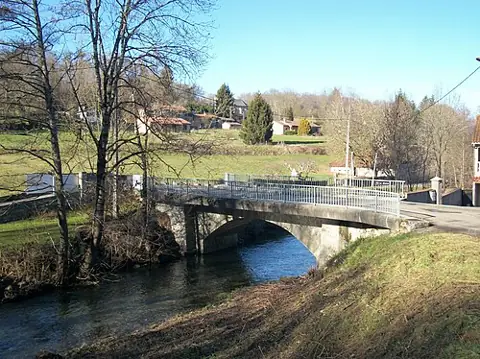 Vue de Lombrès